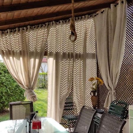 ולנצה Lovely Cottage Home מראה חיצוני תמונה